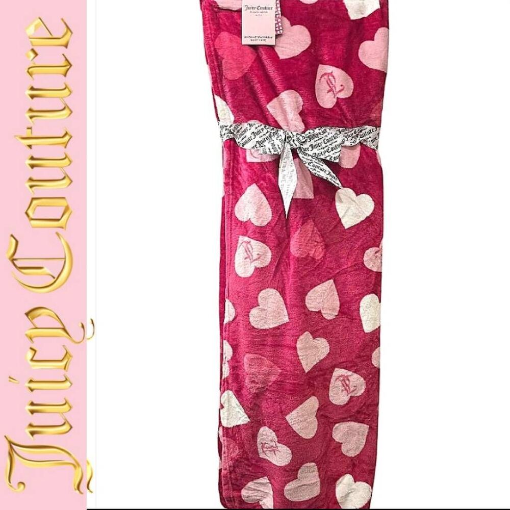Juicy Couture Home JC Heart Logo Plush‎ Printed Twin Throw Blanket